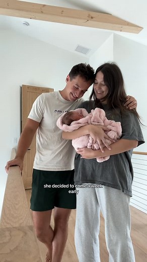 Monica Patterson on Instagram: "It’s due date day 🥹🎂"