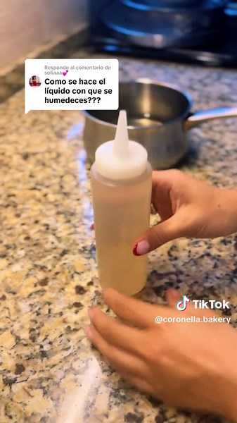 Respuesta a @sofiaaa💕 Almíbar para humedecer tus tortitas 😊💕 Siempre al servicio de la sociedarks 💪 #recetasfaciles #recetasquefuncionan #easyrecipes #bakinglove #bakery #bakinghacks #pasteleria #emprender #smallbusinessowner #bakery #creadores