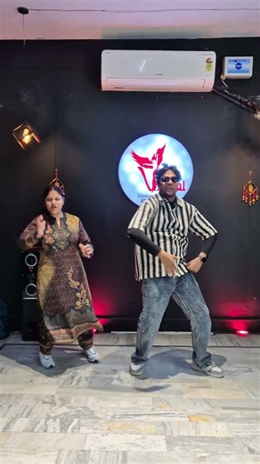 Tu Cheez Badi Hai Mast Mast 💃🔥 | Viral Dance Short | VDA Meerut Choreography