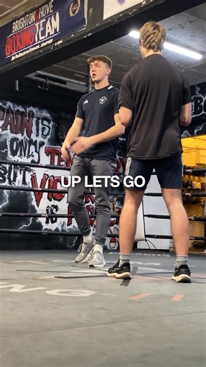 A focused session working on catching, parrying, and slipping 🥊 Great technical work from everyone, improving reactions, timing, and defensive movement 👊 Smart, controlled boxing with real progress shown 💪 #Boxing #AmateurBoxing #BoxingTraining #BoxingWorkout #FightNightReady #CombatSports #englandboxing #brightonandhoveABC #brightonandhoveboxing | Brighton and Hove ABC