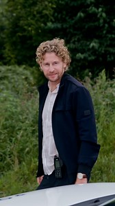 117K views · 554 reactions | Hond 1, Megafoon 0 ‍了  Bureau Maastricht | RTL | Facebook