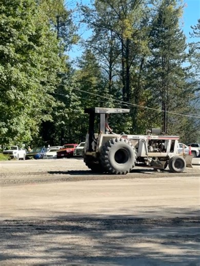 School District 43 (Coquitlam) on Instagram: "While students and staff have been enjoying their well-deserved summer break, our Maintenance Staff have been busy behind the scenes getting schools ready for startup next week! Here’s a look at some of the updates completed over the summer: 🔨 Portable Placement at Minnekhada and Exterior Portable Upgrades at Port Moody Secondary 🏀 A new sport court was installed at Banting Middle School and Replacement of Tennis Court at Port Moody Secondary 🌿 A 