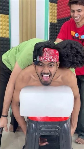 20 Sec Lying On Ice Challenge🤣 #shorts