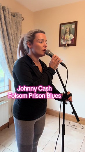 Johnny Cash's Folsom Prison Blues Performance