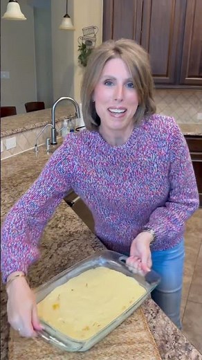 Peaches and Cream Cake RECIPE on dinnerin321.com #cake #dessert #sweet #baking #easyrecipe #summer