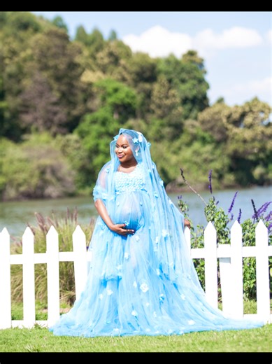 Stunning Outdoor Maternity Shoot Photography