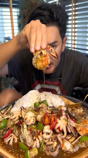 Eating home-cooked food #eatwithme #eat #spicyfood #reelsvideoシ | Nemo cambo eat | Facebook