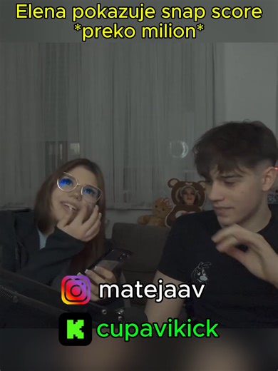 Elena pokazuje snap score #cupavi