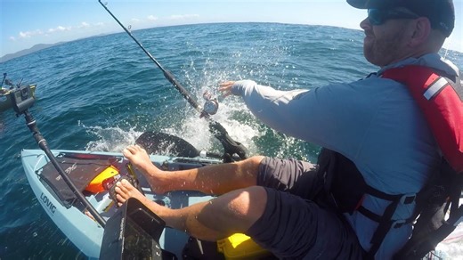 How this kayak fishing turns in chaos