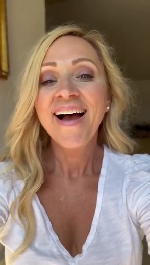 Leigh-Allyn Baker Bloopers and Behind the Scenes Revelations