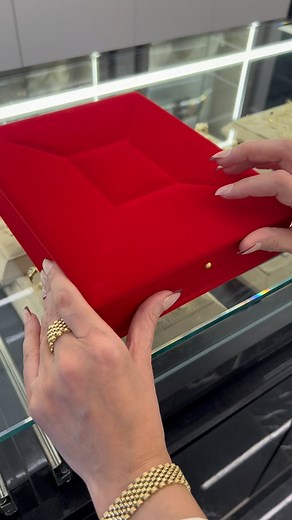 Ibrahim Jewelry on Instagram‎: "📍waiting for you to visit our branches in beirut: Rwes - “BIG SALE” building Bir al abed - kared al hassan - building Jamous - facing “Al rachidi” Number: +961 3 80 70 16 #fyp #viral #lebanon🇱🇧 #اكسبلور #عالمي jewerly #rings #bracelet#"‎