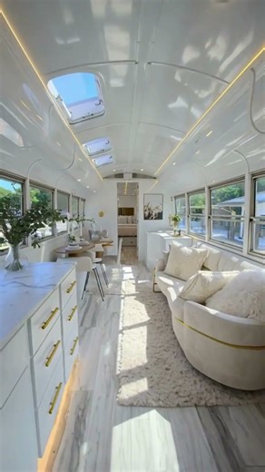 This School Bus Doesn’t Look Like a School Bus Anymore 😳 (2026 Design)