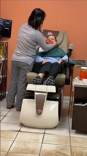 Betty's Facial: Unexpected Spa Day!