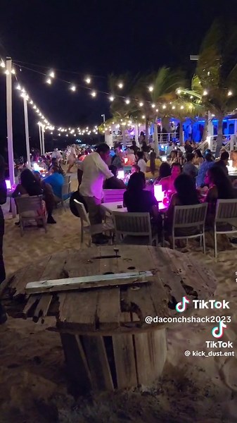#daconchshack #gracebay #gracebaybeach #turksandcaicos #providenciales #paradise #destinationwedding #rum #providenciales #caribbeanfood