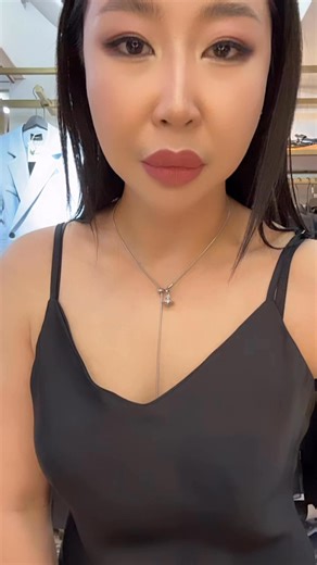 3.6K views · 23 reactions | Силк палаж 85к size M-xl Алтжин Бөмбөгөр Б1т 3011 лангуу ⏰цагийн хуваарь: 11.00-23.00 3өдөр амарна Хүргэлттэй хөдөө орон нутгийн унаанд тавина 90097161 95684807 | NaNa бөөний дэлгүүр | Facebook