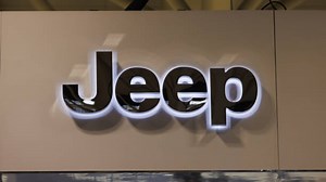 Chrysler Recalls Over 338,000 Jeep Grand Cherokees
