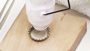 How to Remove Bottle Cap Liners