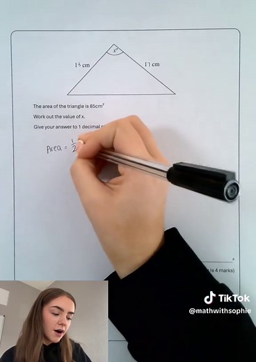 75 days to go - GCSE Higher Maths - Area of a Triangle - Grade 7 #gcse #math #revision