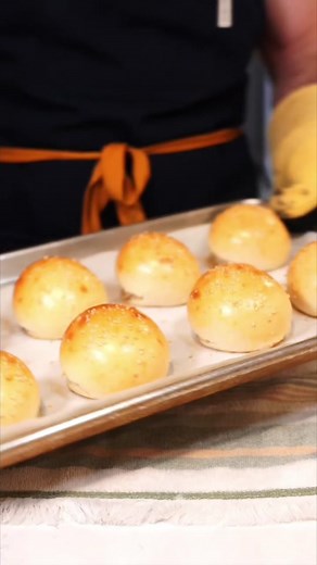 Homemade Burger Buns 🍔 This simple burger bun recipe will crush any store bought buns 🔥 Ingredients: - 3 cups flour - 2 tbsp honey - 1.5 tsp yeast - 1 tsp salt - 1 cup lukewarm milk - 2 tbsp butter - 1 beaten egg - Beaten eggs for brushing - Sesame seeds In a bowl combine your milk, honey, butter, and yeast. Give it a mix and let it sit for 10 minutes. Then add the egg, flour, salt and give it a mix until you form a dough ball. In a lightly floured surface knead your dough for at least 10 minu