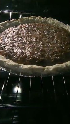 time lapse baking a pecan pie
