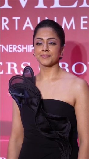 Kollywood Queen #Jyotika Anni 🖤👑 #Suriya #SuriyaJyothika #Karuppu #KaruppuFromMay14 #SuJo #jyothika