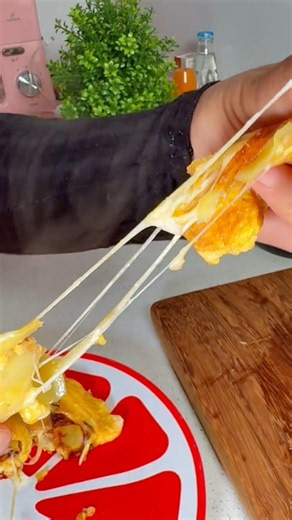 🍳✨ Perfect Potato Omelette for Breakfast
