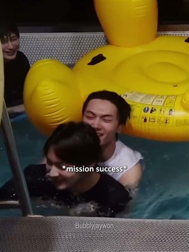 jaywon forgot the concept of personal space again #enhypen #jungwon #jay #jaywon