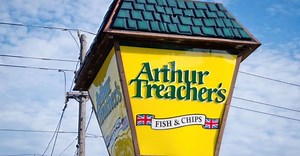 Hungry Patrons Gather From Near And Far To Keep Last Arthur Treacher’s Fish And Chips Standing