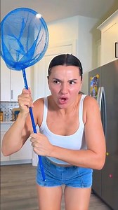 कॉकरोच पकड़ने का गैजेट 🪳#shortsfeed #viral #trending ‪@MrDeepakkFacts‬ ‪@MRINDIANHACKER‬