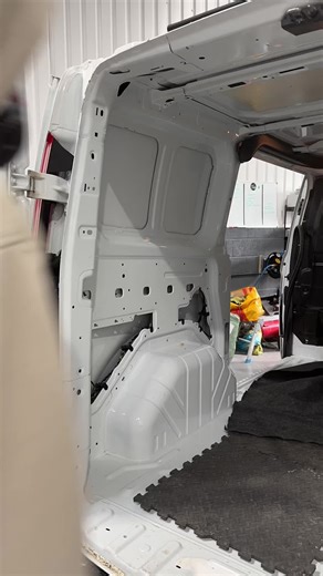 Bespoke Custom Build: 2018-68 Transit Custom Prep