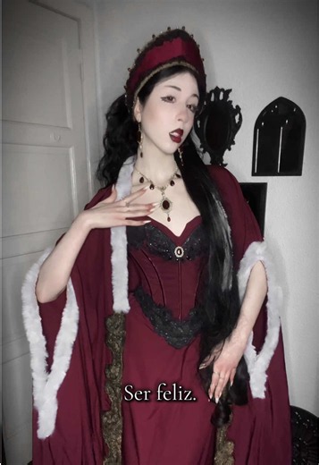 ¿Encajar en una sociedad aburrida que nos quiere a todos iguales? No, yo me visto para parecer una princesa vampira 🥀