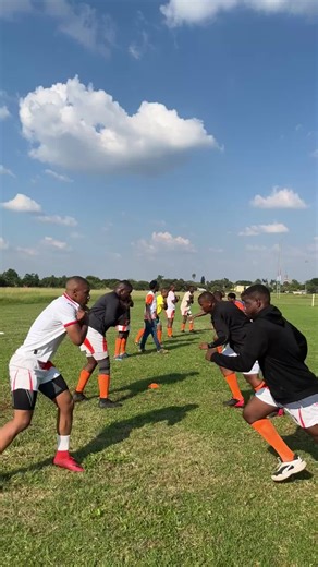 1st Men’s League Game of 2025 🏈: SMU vs NAKA BULLE 🏟️: Noordelikes Sports Ground ⏰:16h00 Spot your faves ☺️ #fortheheartbeat 🧡💙🤍