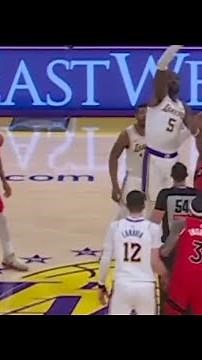 Highlights: Deandre Ayton shoots perfect from the field in Lakers win