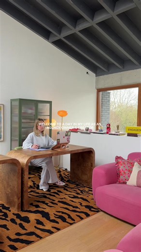 Welcome to a day in my life as an Agency Owner & Creator during Logitech’s International Wellbeing month! I have been loving using the Lift Vertical mouse and Wave keys to rescue my rituals and support natural posture and reduce strain! @LogitechUK AD #logiergoseries #ritualrescue #internationalwellbeingmonth