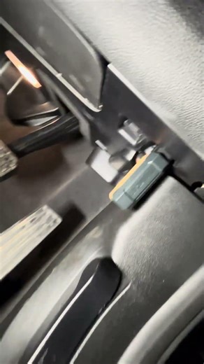 Bmw x3 2018 - 2024 diagnostics obd2 plug location