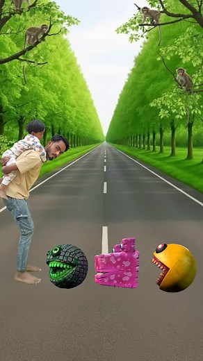 Colorful Monster Battle: Pac-Man vs Big Monster
