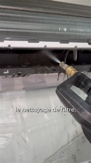 AseptiClim | Nettoyage climatiseur 06 on Instagram: "Regardes si tu as une Clim ⬇️ La climatisation est un luxe dont on ne peut plus se passer. Mais mal entretenue elle devient un nid à bactéries et à allergènes. Tu remarqueras qu’il y a de plus en plus de personnes allergiques autour de toi, et comme par hasard il y a aussi beaucoup plus de climatiseurs. Tout simplement parce que ces derniers sont très souvent mal nettoyés et diffusent toute la journée des allergènes qui viennent gêner les voie