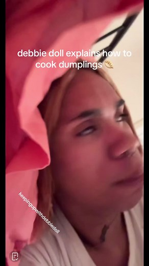 debbie doll explains how to cook dumplings 👩🏻‍🍳😋🥟 #fyp #foryou #debbiedoll