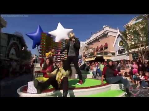 Disney Parks Christmas Day Parade 2012 - Ross Lynch - Christmas Soul [HD]