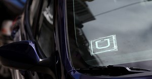 Uber outrage: Taxi drivers jam traffic to protest