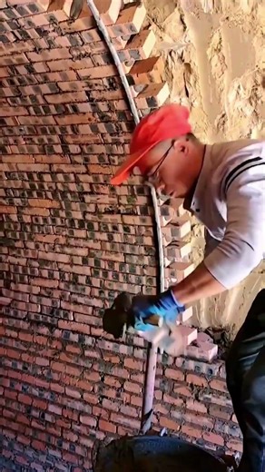 Amazing Craftsmanship in Arched Brick Roof Construction