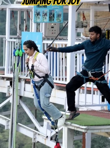 #bungee #bungeejumping #adventure #bungeelife #jumping