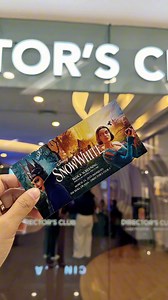 When it’s just you, your friends, and Snow White on the big screen—now that’s movie night goals. ✨ A beautiful reimagining of a timeless tale! Snow White’s live-action remake delivers stunning visuals, familiar magic, and a modern touch to a classic story. #SnowWhitePH @disneystudiosph | Pilot Chezka Carandang