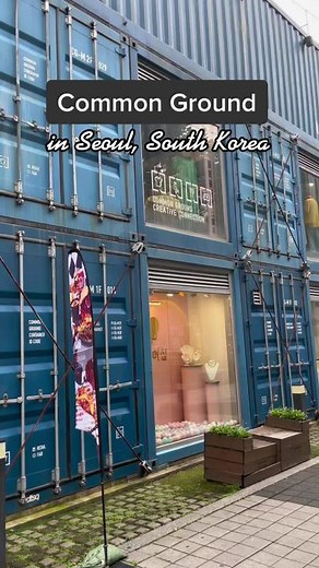 Shipping container shopping is such a vibe #seoul #traveltiktok #visitseoul #southkoreatravel #seoultravel #thingstodoinseoul #commonground #commongroundseoul
