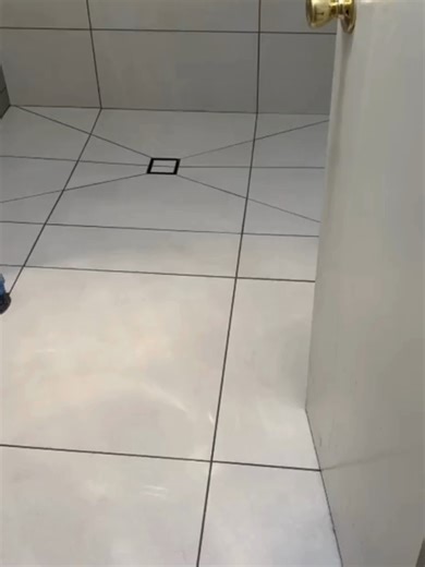 Shower Tile Installation Transform your bathroom with expert shower tile installation. Choose from a variety of styles and finishes to create a stylish, functional shower space. 📲 Call today for a free estimate: (626) 242-8539 🌐 Visit our website for more details: https://pablostileworks.com/ . . #ShowerTile #TileInstallation #BathroomRemodeling #ca #remodeling#shower#bathroom #tile#tiktok