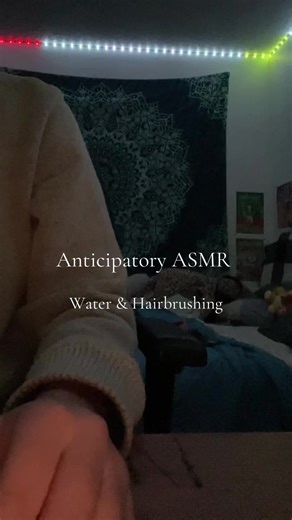 I love anticipatory asmr ☺️ #asmr #asmrtapping #asmrscratching #fyp #asmrhandmovements