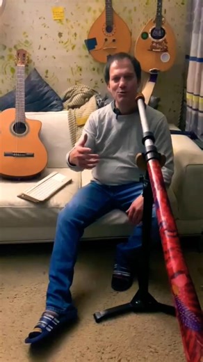 Shorter didgeridoos make higher pitched drone