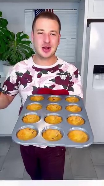 1.5M views · 7.8K reactions | How did I not know about this cookie trick? #easyrecipe #easydesserts | Lorenzo's Easy Recipes | Facebook