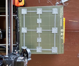 Strange stringing effect around print