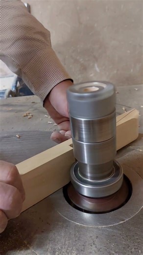 Precision Edge Rounding for High-Quality Woodwork